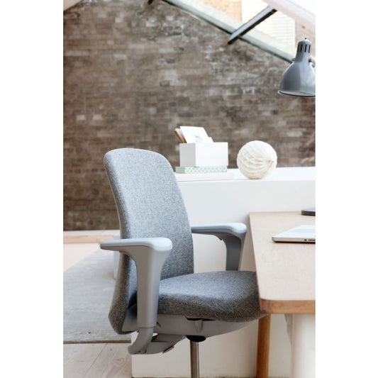 5 Benefits of the HAG SoFi Chair for Office Workers