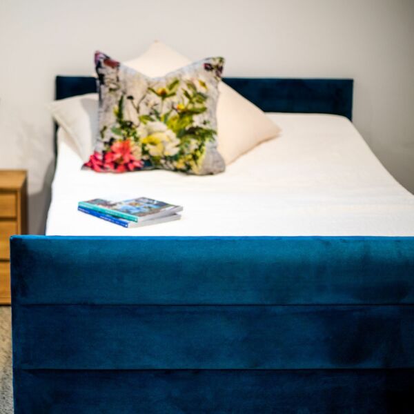 iCare IC777 Premium Homecare Bed