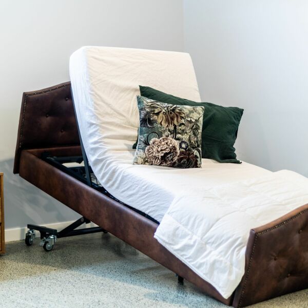 iCare IC777 Premium Homecare Bed
