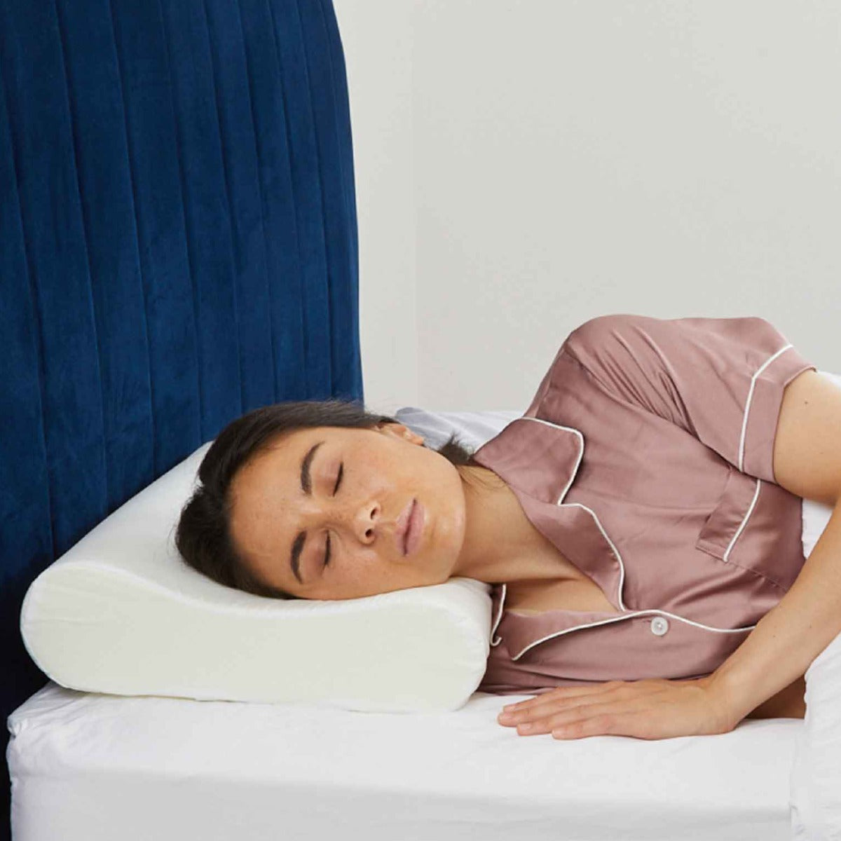 Therapeutic Pillow Tranquillow Memory Foam Pillow