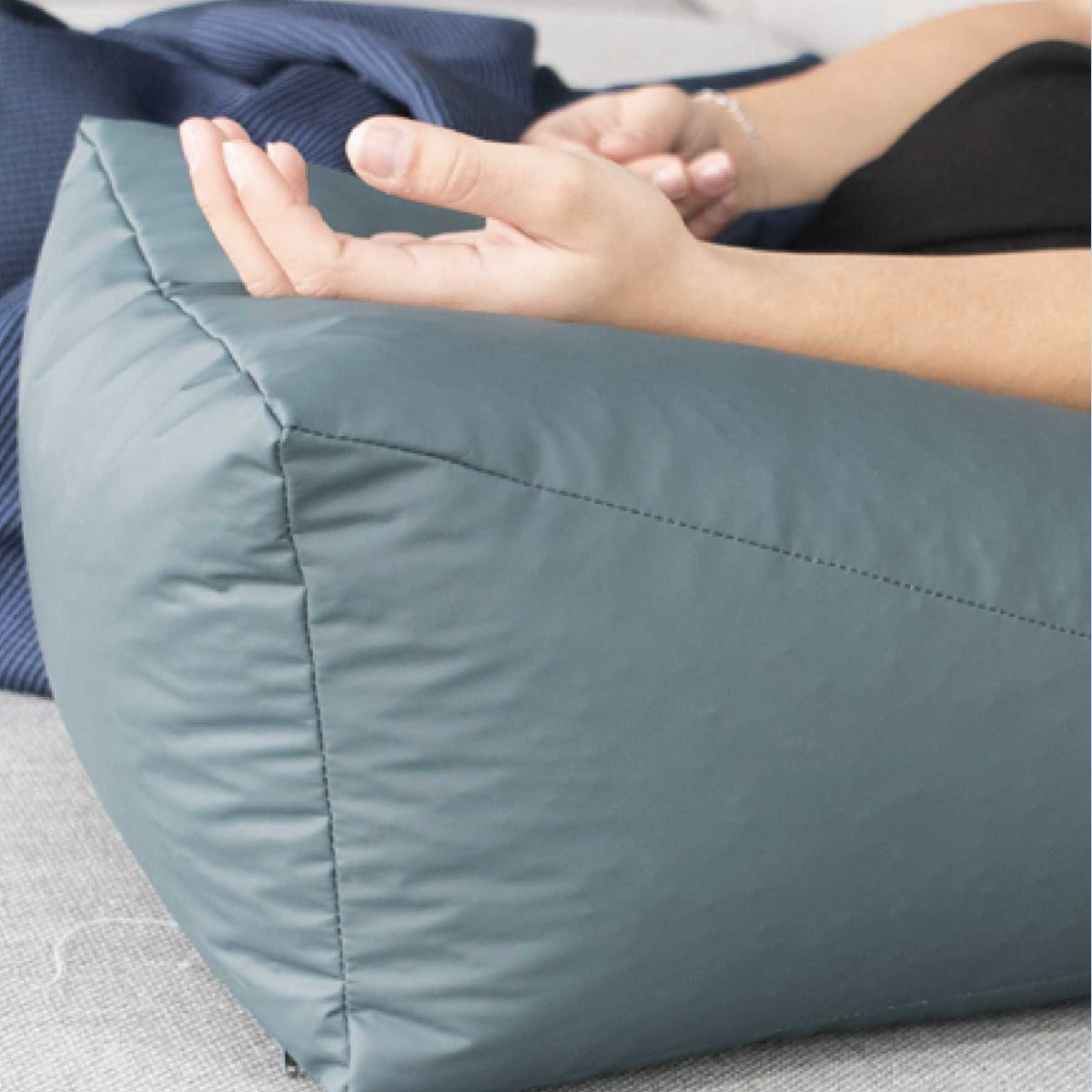 Therapeutic Pillow Hand Positioning Support