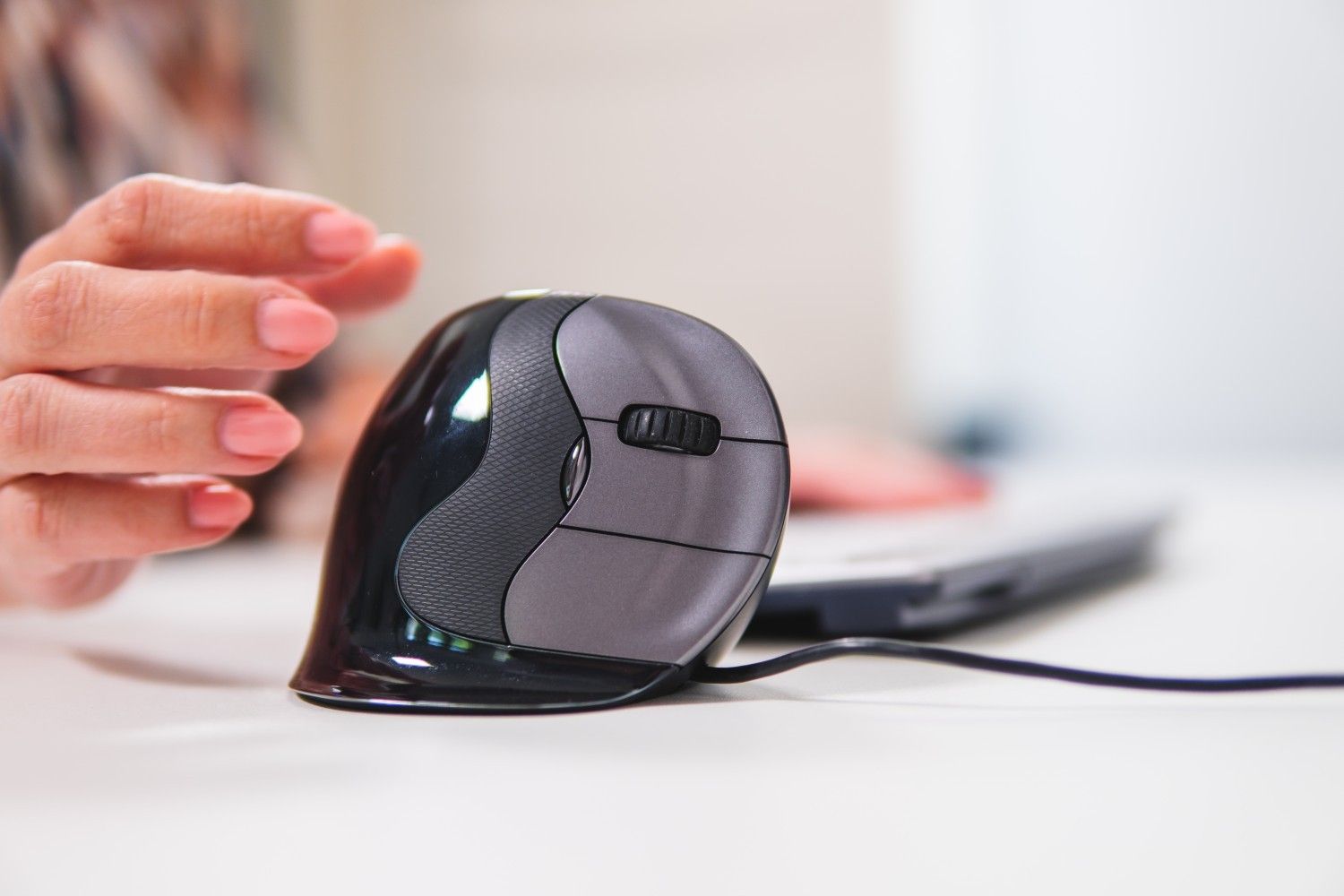Evoluent VerticalMouse D Series