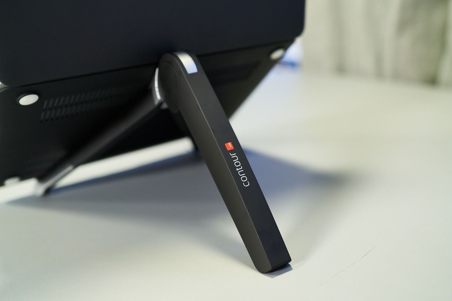 Contour Design Laptop Stand