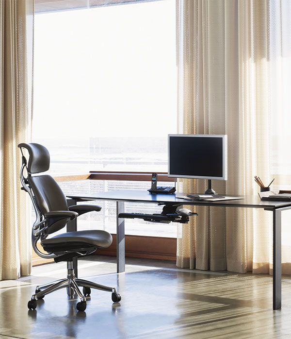 Humanscale Freedom Chair, Standard Duron Arms, Ticino Leather, Aluminium Base