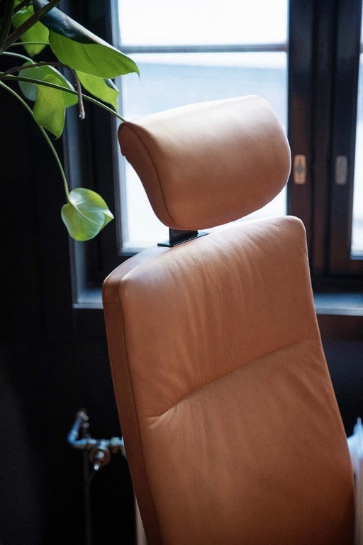HÅG Tribute Office Chairs with Headrest