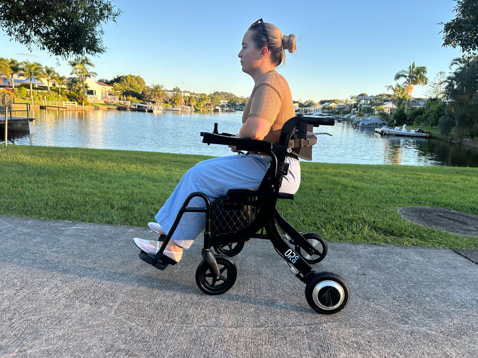 Orca Hybrid - Electric Walker & Electric Wheelchair - 3-in-1