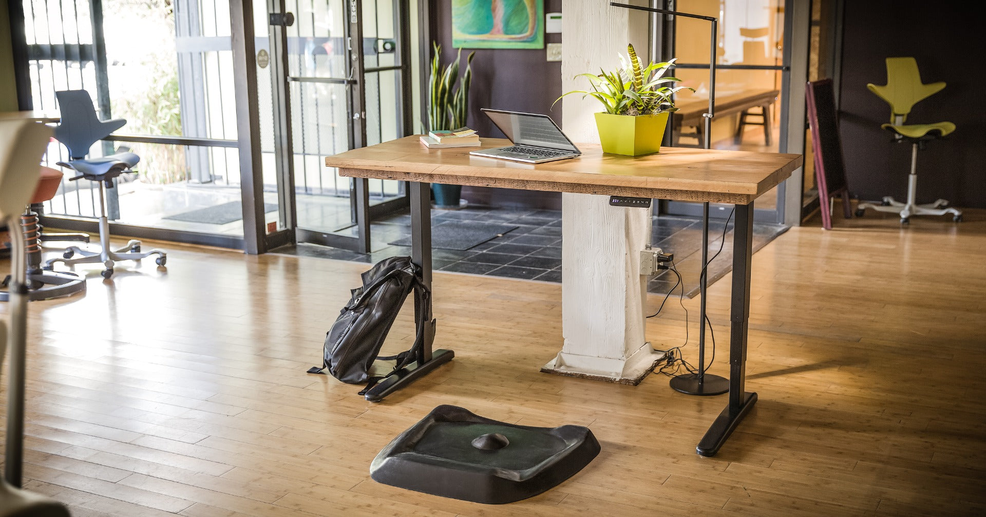 Topo Standing Mat