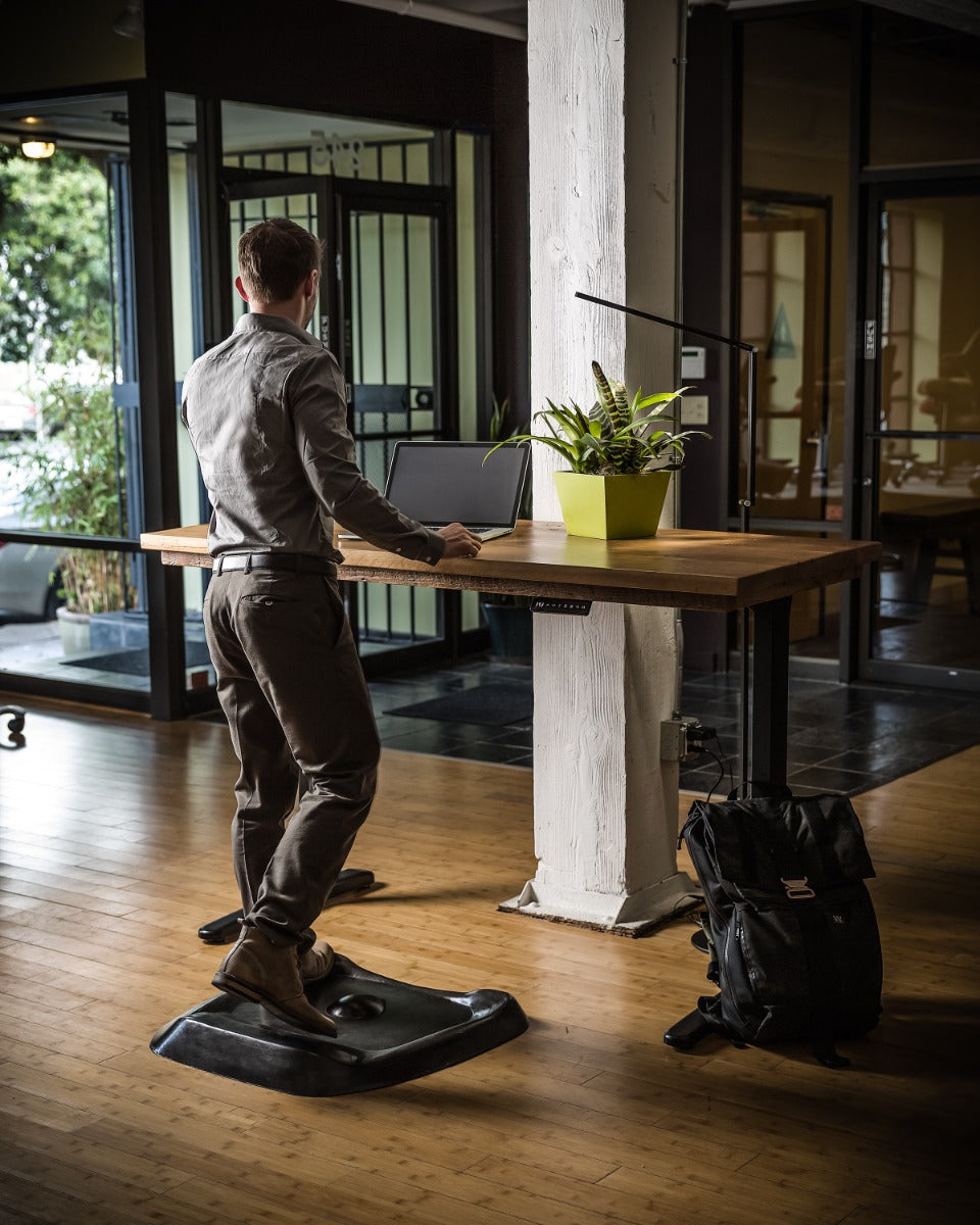 Topo Standing Mat